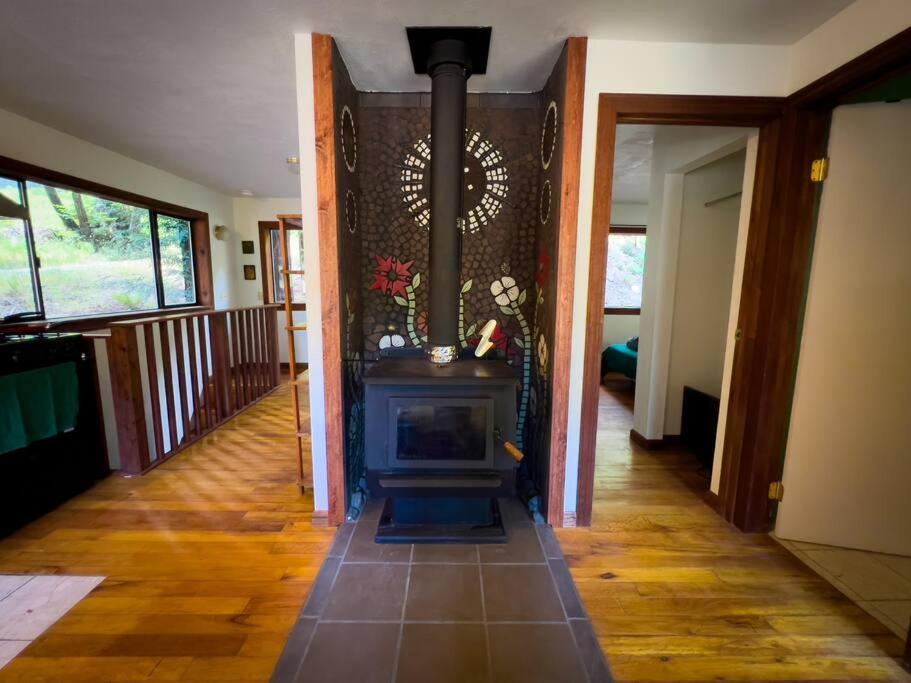 Ferienwohnung Little House In The Redwoods With A Hot Tub! Garberville Exterior foto